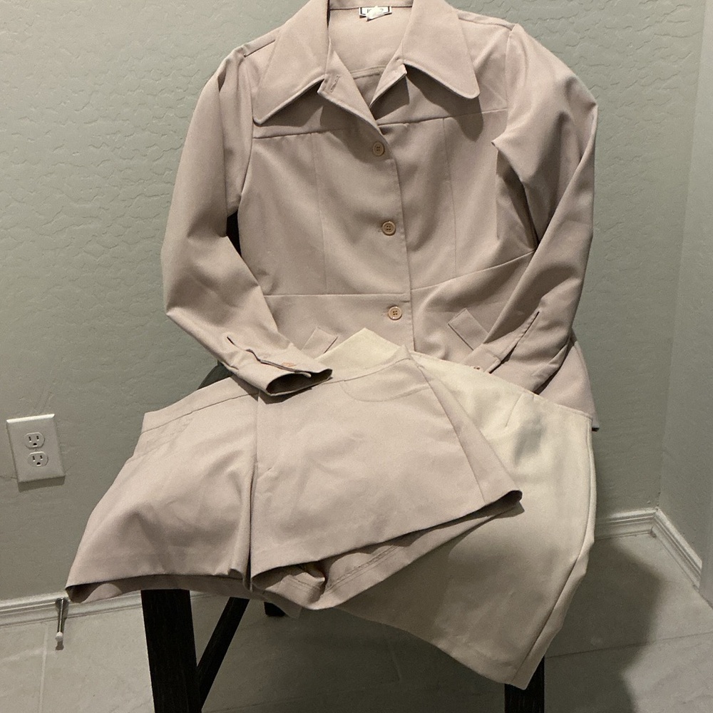 Beige Button-Up Jacket and Shorts Set